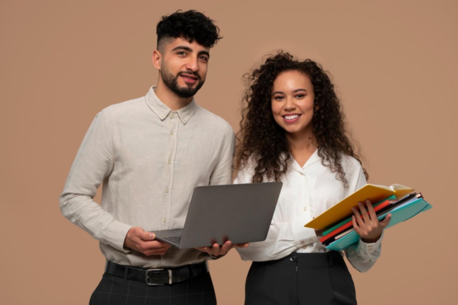 Espace de formation moderne avec équipements de présentation professionnels